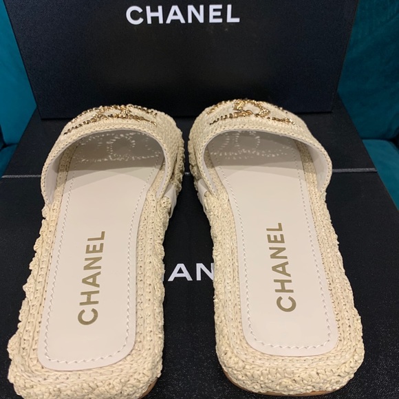 SOLD- Chanel Mule Size 39 - Picture 4 of 6